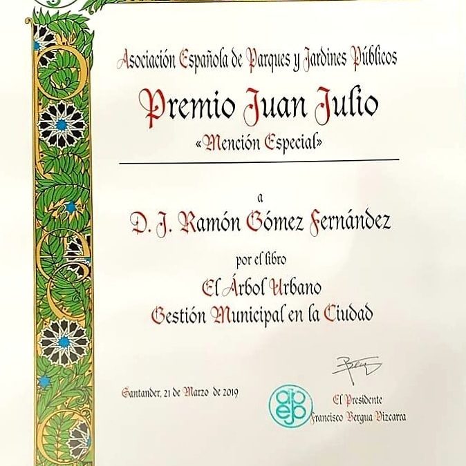 Premio Juan Julio «Mención Especial» a José Ramón Gómez Fernández, por «El árbol urbano»