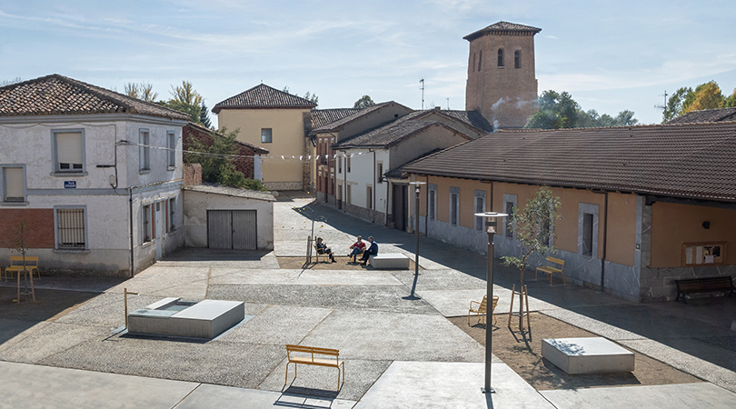 Premio FAD Ciudad y Paisaje 2020: Remodelación Plaza de Mansilla Mayor (León)