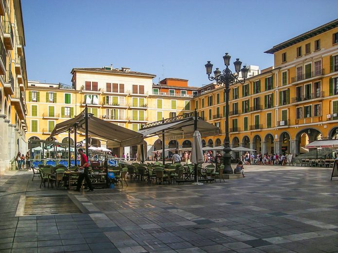 Concurso de anteproyectos con intervención de jurado «Mejora de la Plaza Mayor, de las plantas inferiores y su entorno» Palma de Mallorca